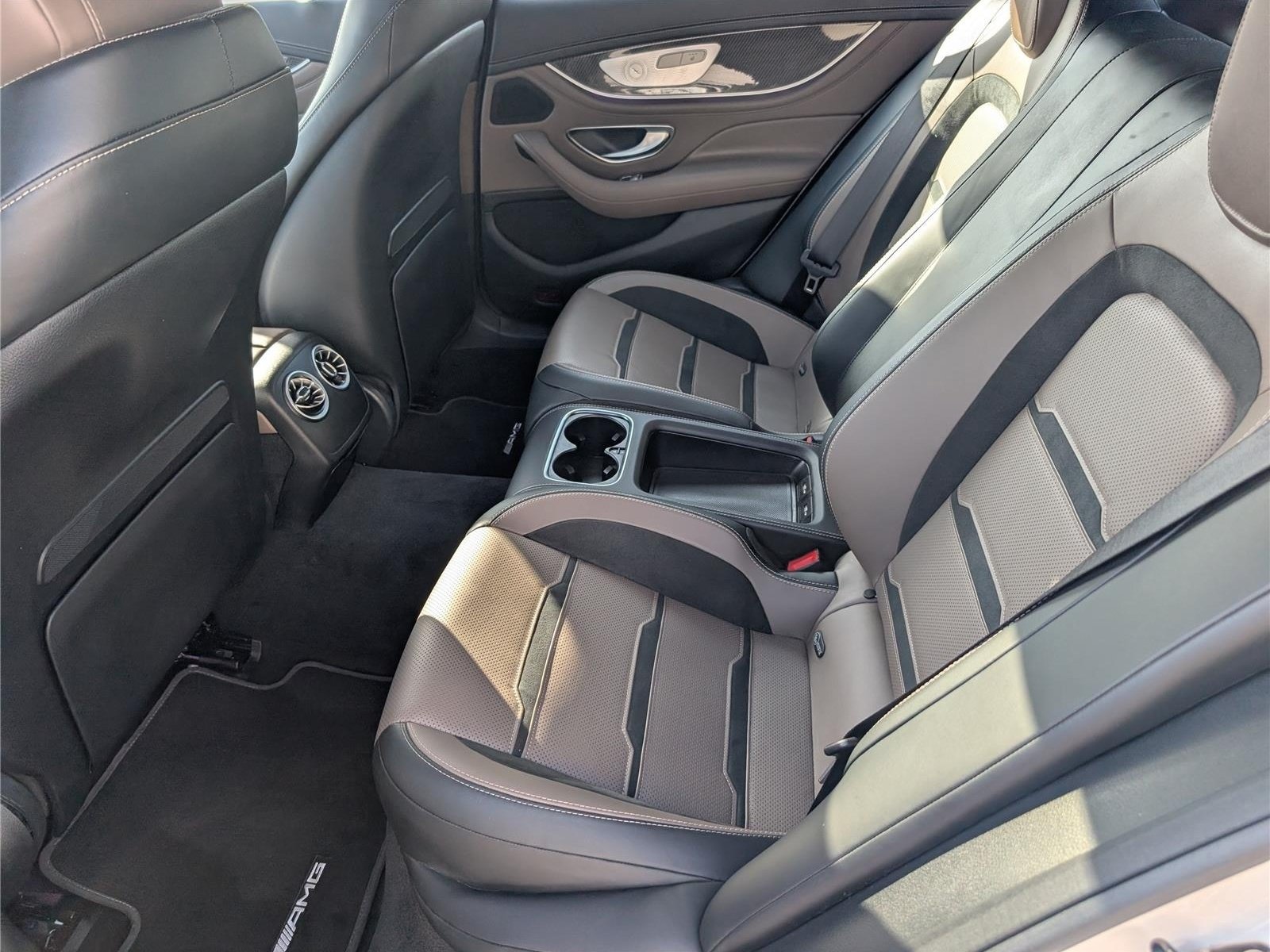 Used 2019 Mercedes-Benz AMG GT 63 image 16