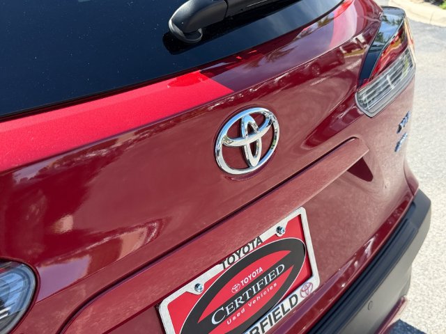 Used 2023 Toyota Corolla Cross XLE w/ Convenience Package AWD/4WD image 15