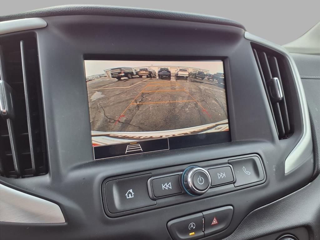Used 2024 GMC Terrain SLE image 6