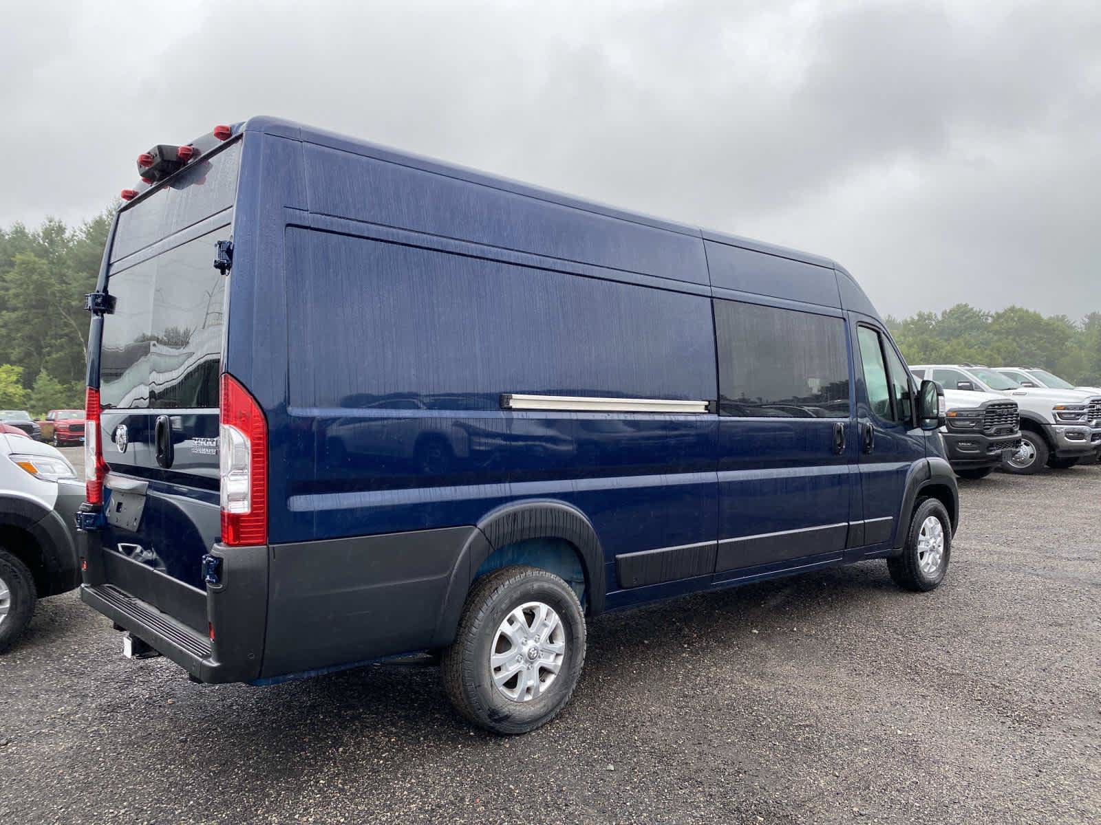 Used 2025 RAM ProMaster 3500 w/ Quick Order Package 22H SLT+ FWD image 3