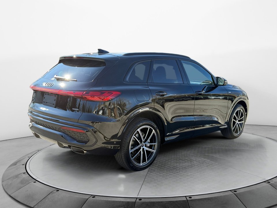 New 2026 Audi Q5 Premium Plus image 7
