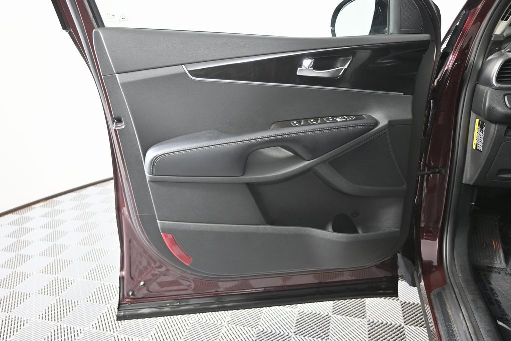 Used 2017 Kia Sorento EX w/ EX Advanced Touring Package image 20