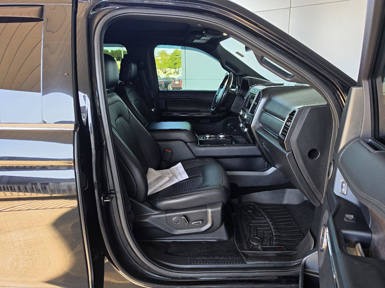 Used 2018 Ford Expedition Limited AWD/4WD image 7