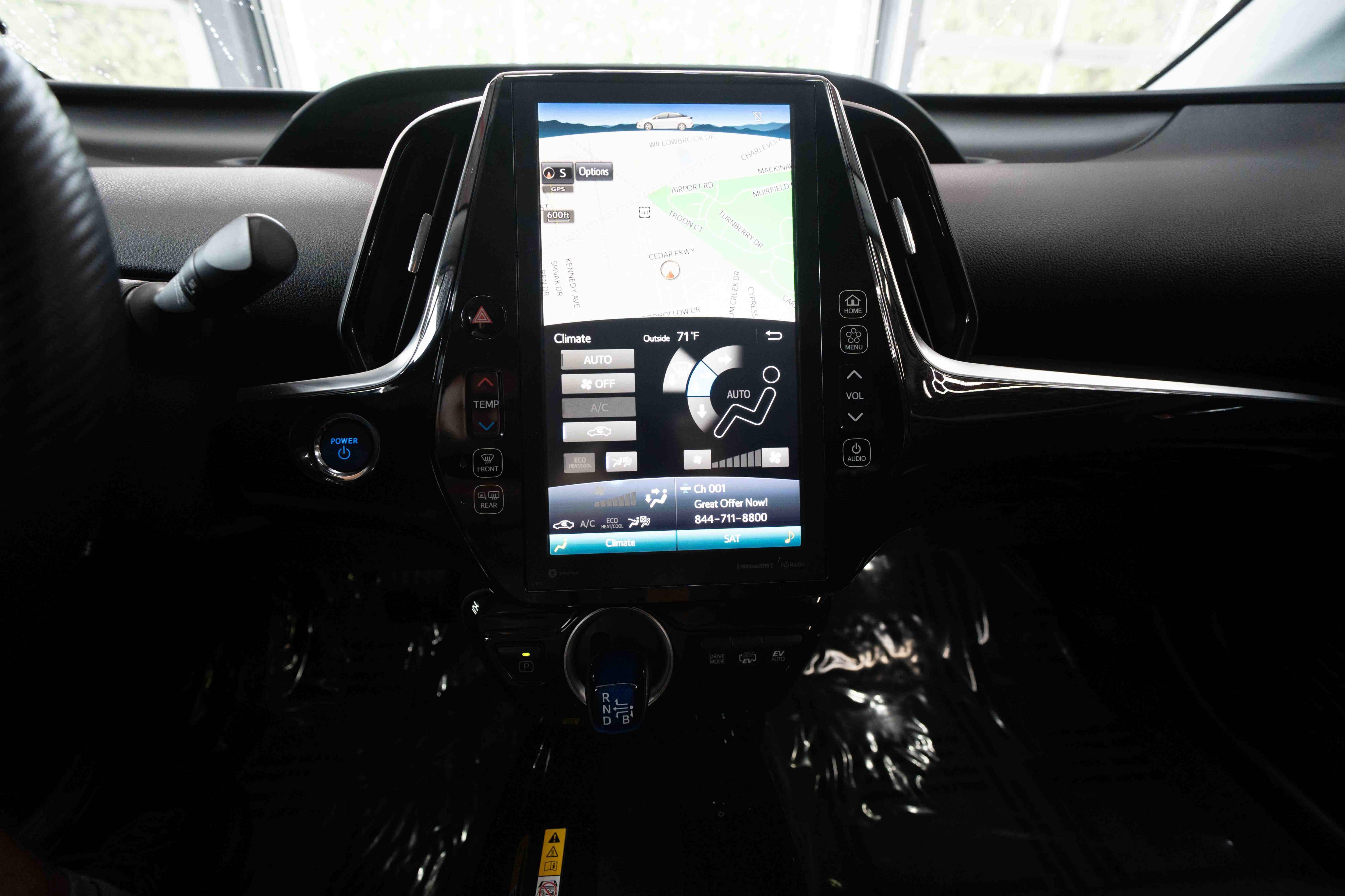 Used 2020 Toyota Prius Prime XLE FWD image 17