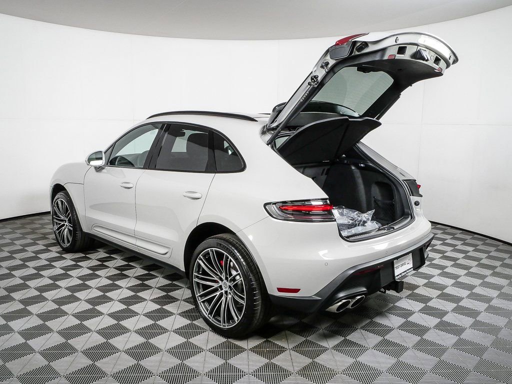 New 2026 Porsche Macan S image 36