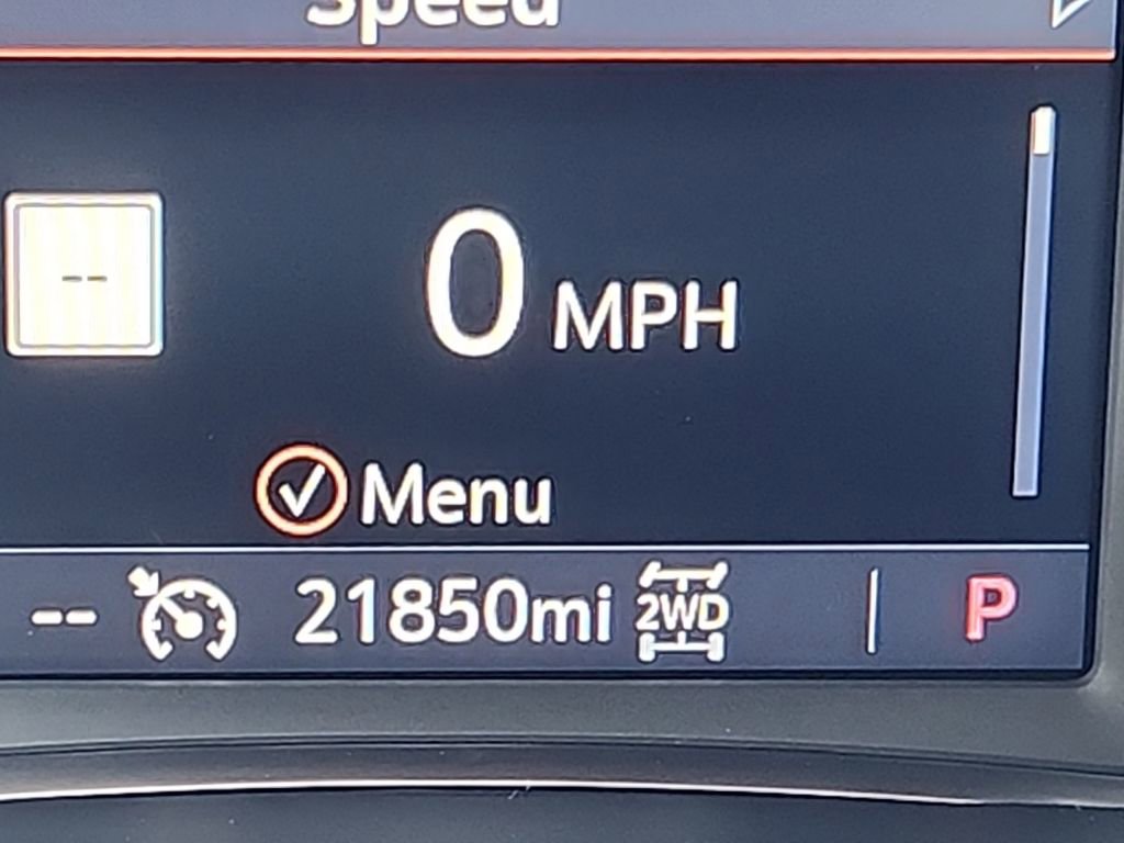 Used 2023 GMC Acadia SLT w/ Trailering Package AWD/4WD image 18