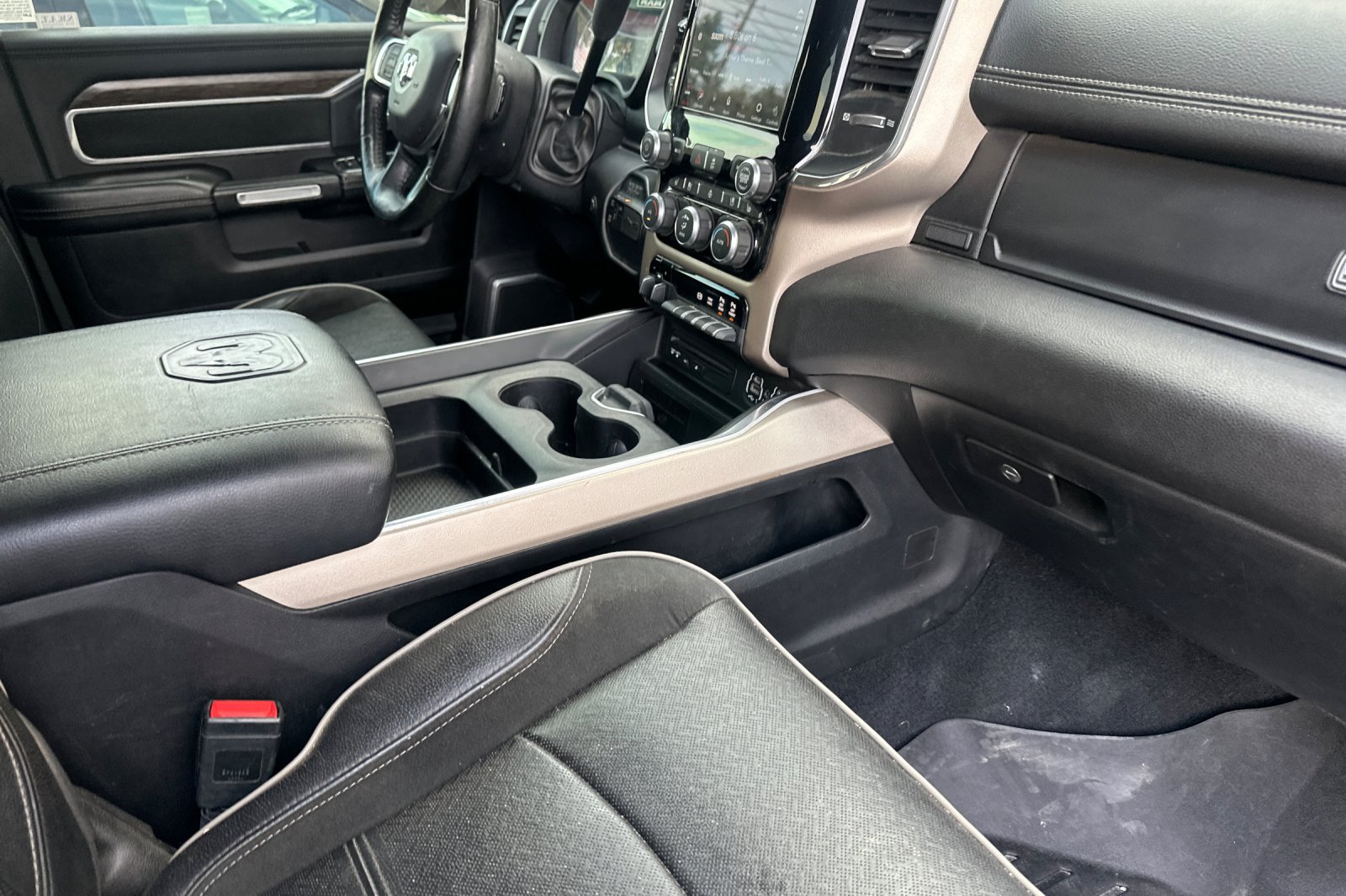 Used 2019 RAM 2500 Laramie AWD/4WD image 18