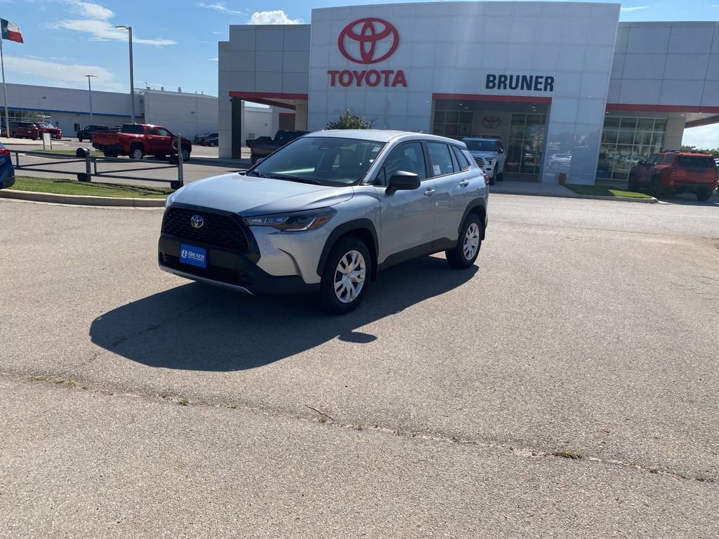 New 2025 Toyota Corolla Cross L