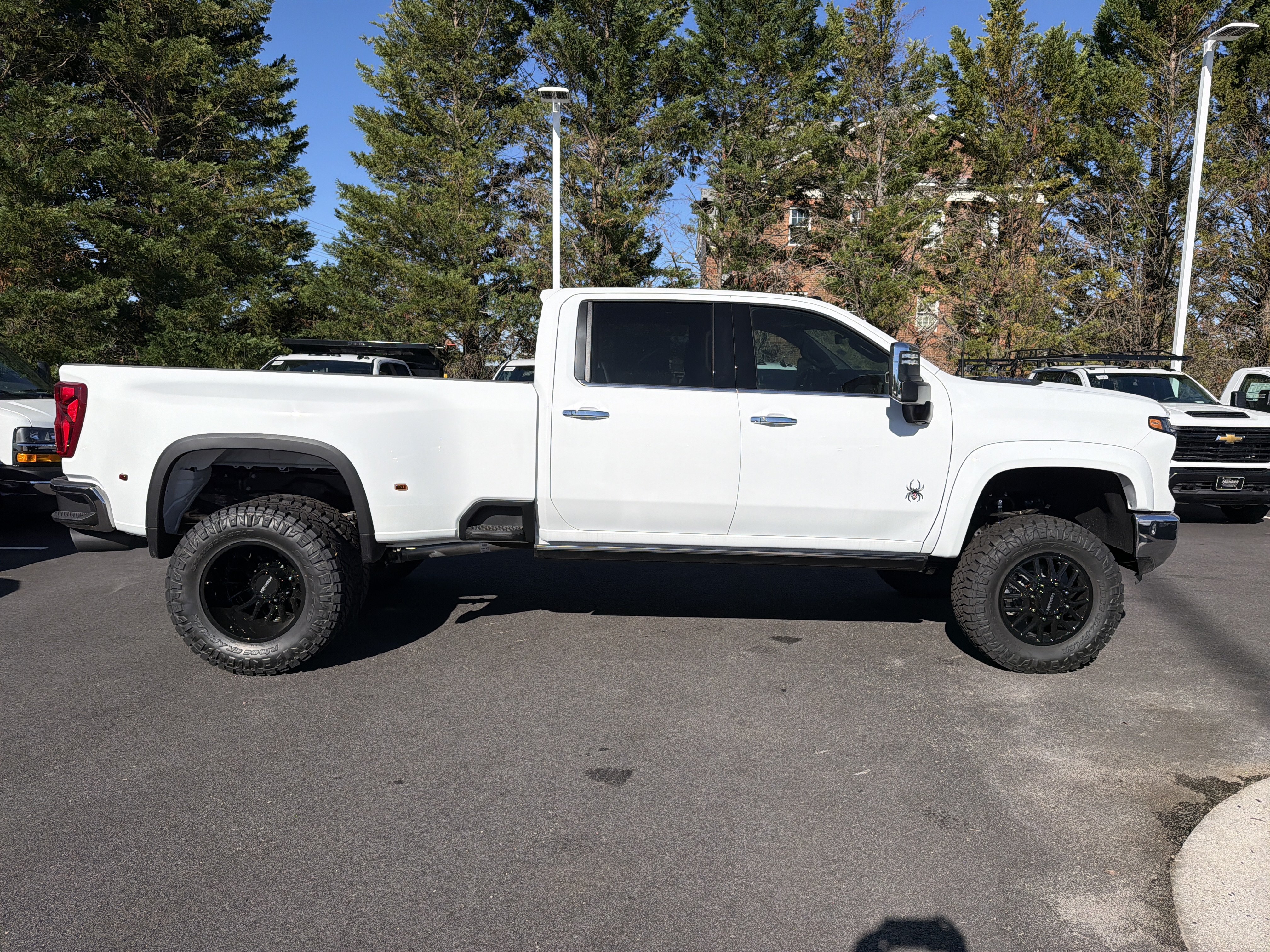 New 2026 Chevrolet Silverado 3500 LTZ w/ LTZ Plus Package AWD/4WD image 10
