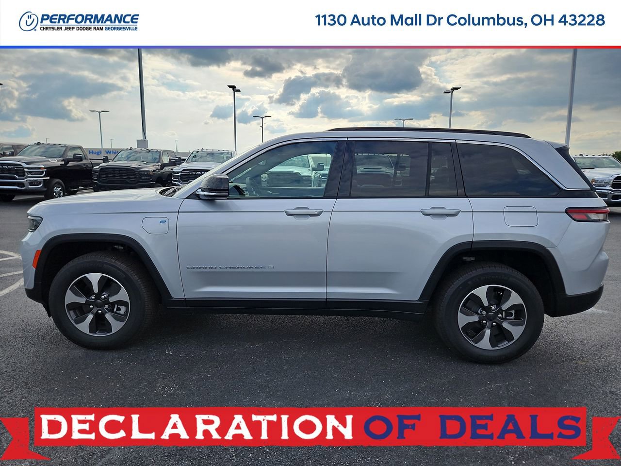 New 2024 Jeep Grand Cherokee Limited 4xe image 4