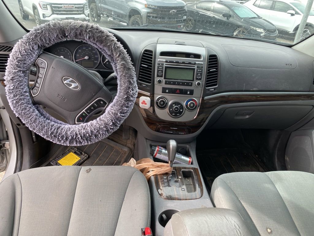 Used 2012 Hyundai Santa Fe GLS image 8