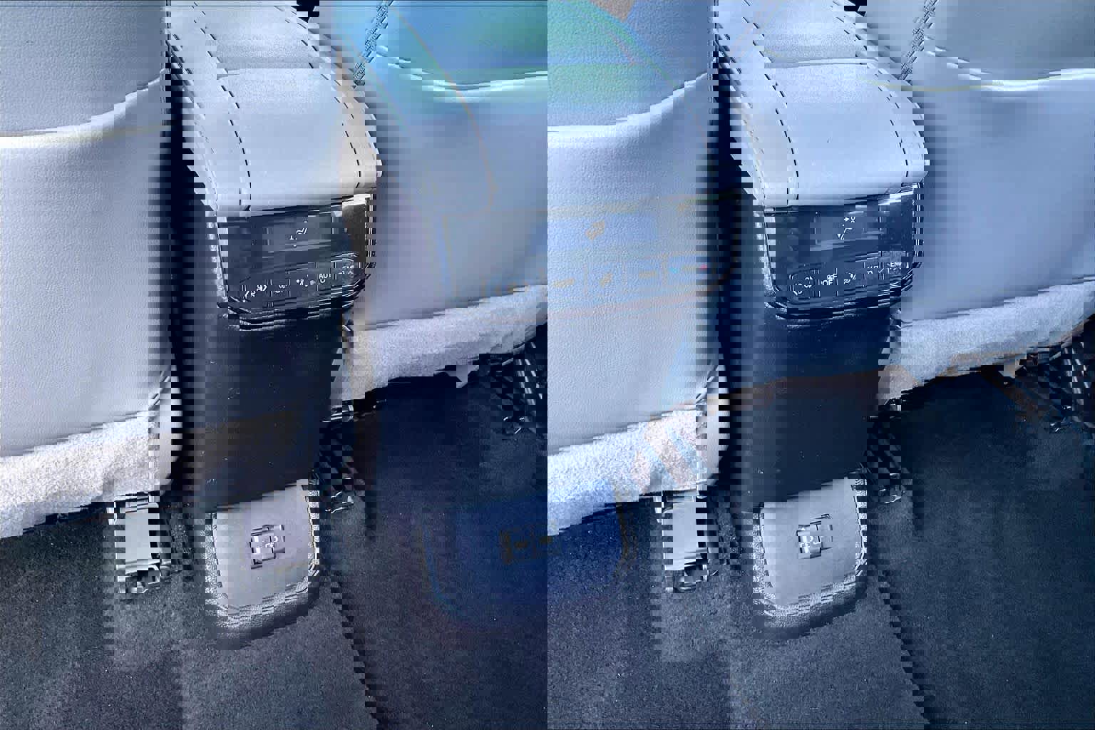 Used 2022 Toyota Highlander XLE image 32