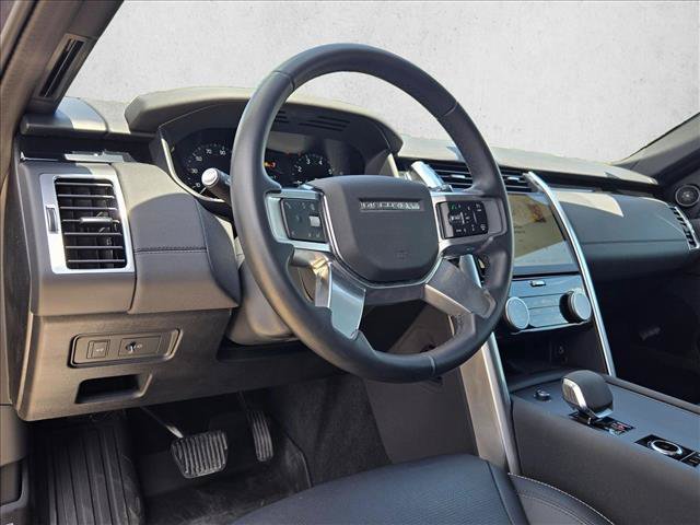 Certified 2025 Land Rover Discovery S AWD/4WD image 10