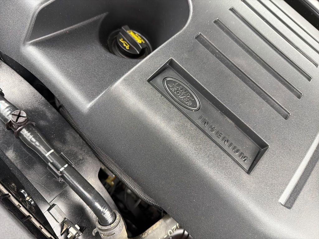 Used 2020 Land Rover Defender 110 HSE image 29