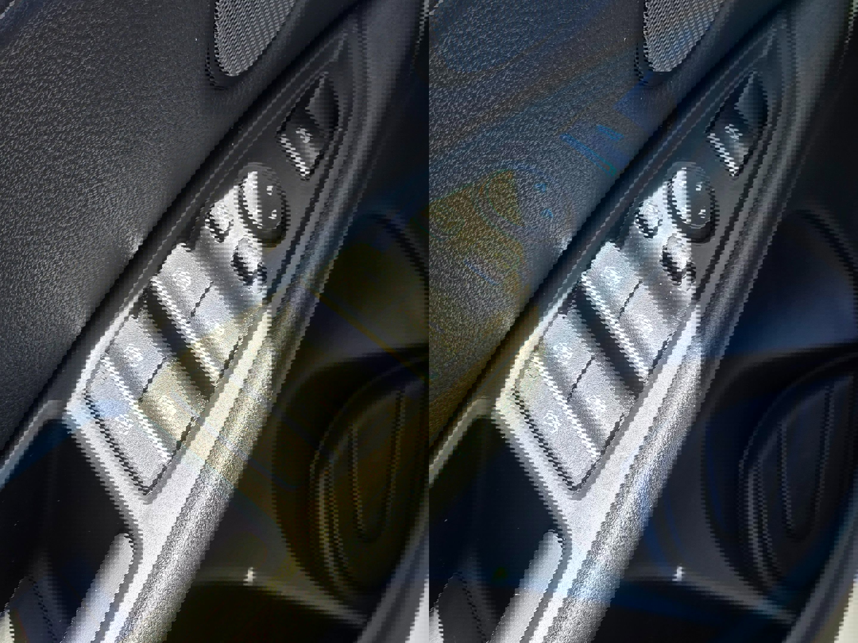 Used 2017 BMW X5 xDrive35i w/ M Sport Package image 32