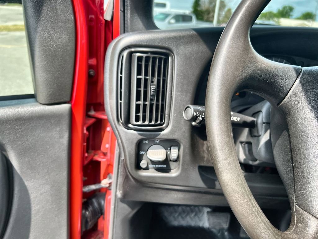 Used 2003 Chevrolet Kodiak C4500 2WD Regular Cab image 14