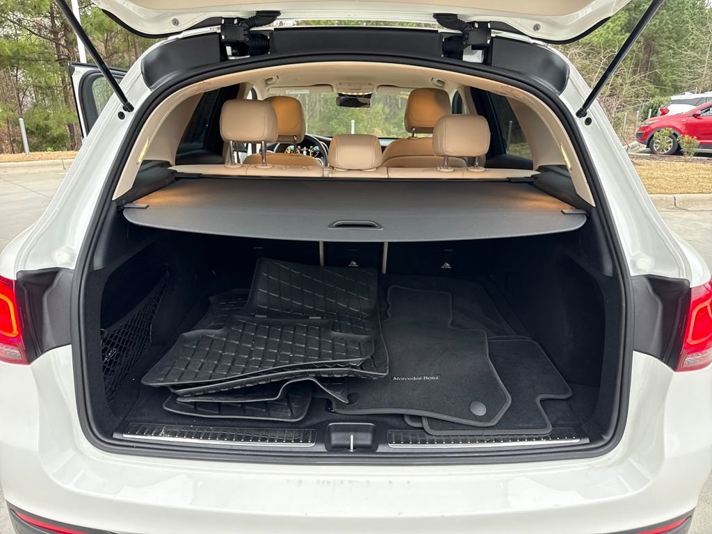 Used 2022 Mercedes-Benz GLC 300 4MATIC w/ Premium Package Lite image 27