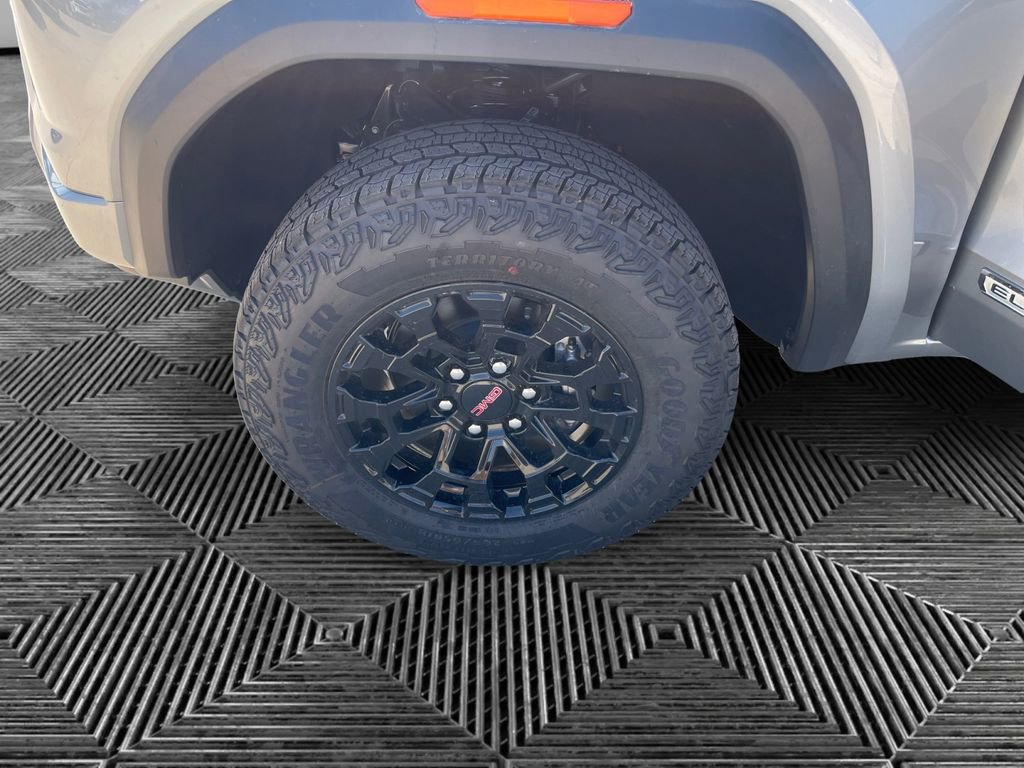 New 2026 GMC Canyon Elevation w/ Convenience Package image 14