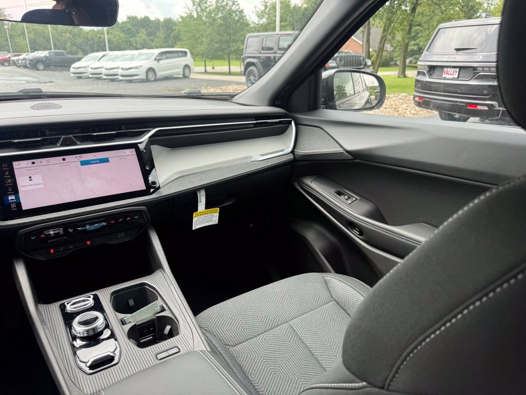 New 2026 Jeep Cherokee Laredo AWD/4WD image 37