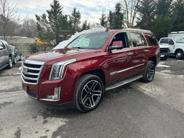 Used 2017 Cadillac Escalade Luxury AWD/4WD image 1