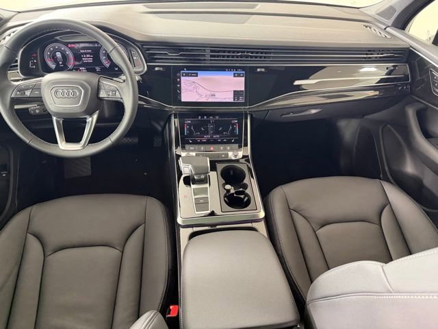 Used 2025 Audi Q7 2.0T Premium w/ Convenience Plus Package AWD/4WD image 15