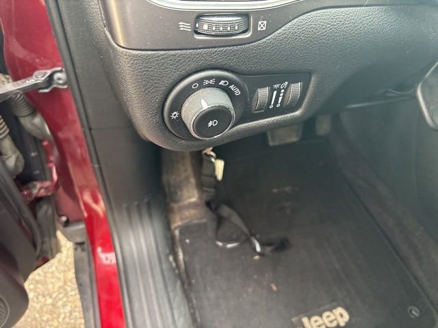 Used 2019 Jeep Cherokee Latitude Plus image 15