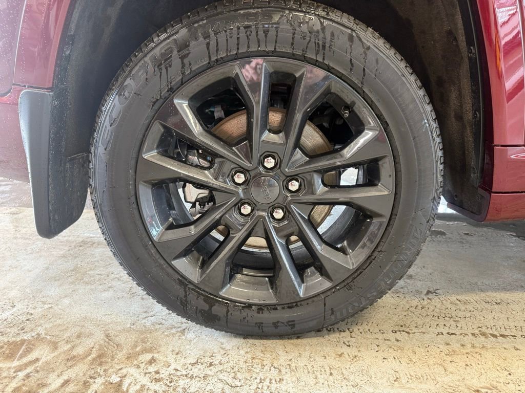 New 2026 Jeep Grand Cherokee L Limited image 23