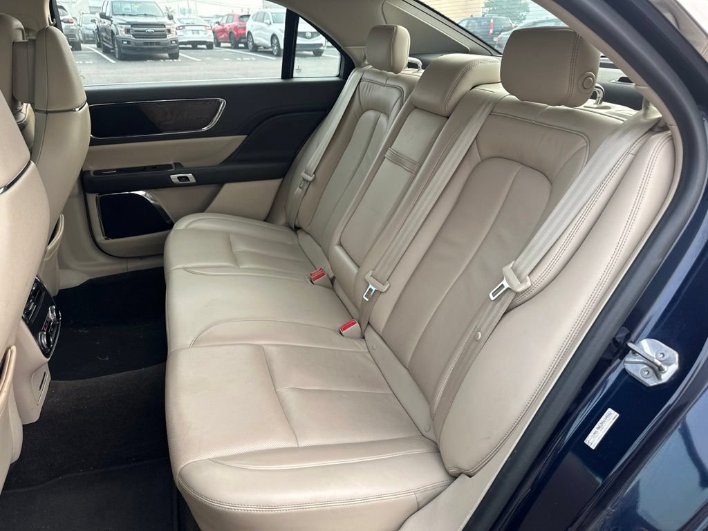 Used 2017 Lincoln Continental Reserve w/ Technology Package AWD/4WD image 13
