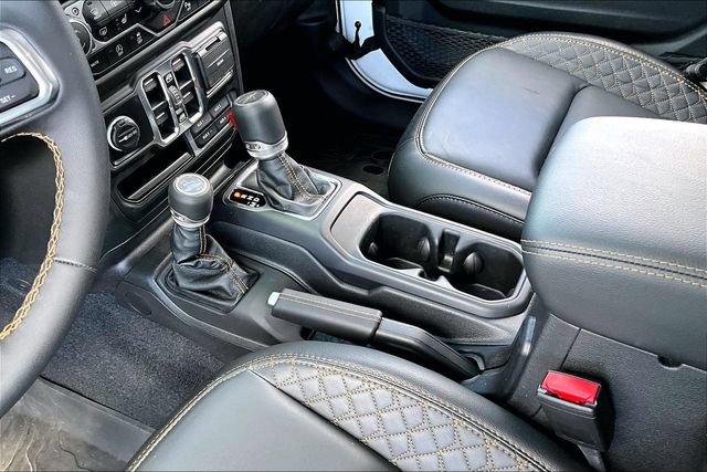 Used 2023 Jeep Gladiator Overland AWD/4WD image 15
