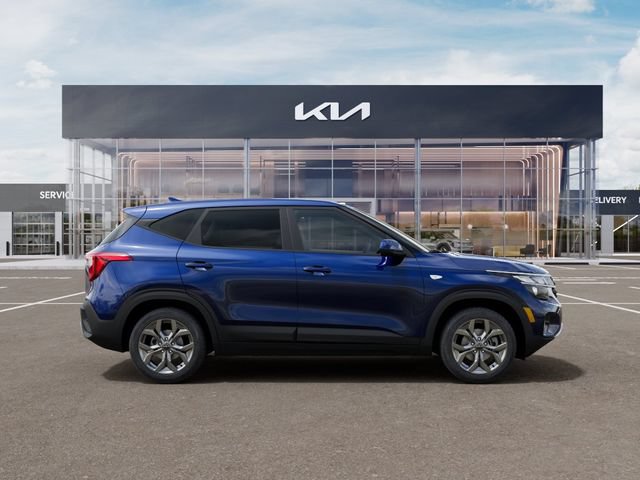New 2026 Kia Seltos LX FWD image 7