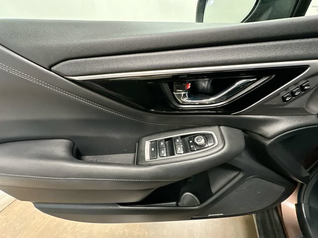 Used 2022 Subaru Outback Limited AWD/4WD image 19