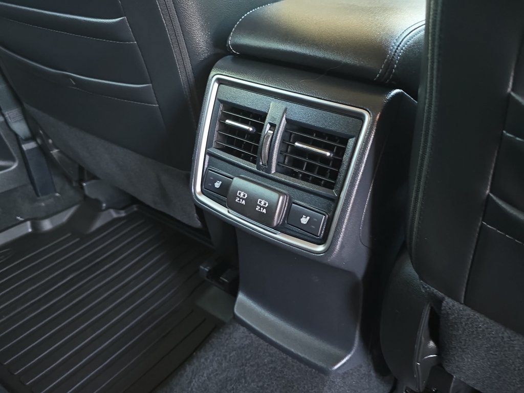 Used 2023 Subaru Forester Touring AWD/4WD image 16