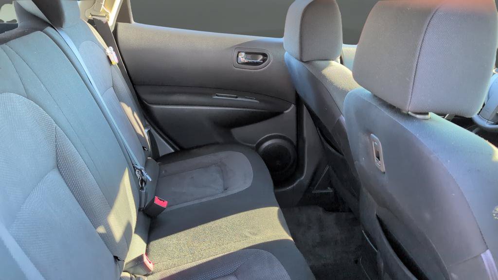 Used 2012 Nissan Rogue S FWD image 23