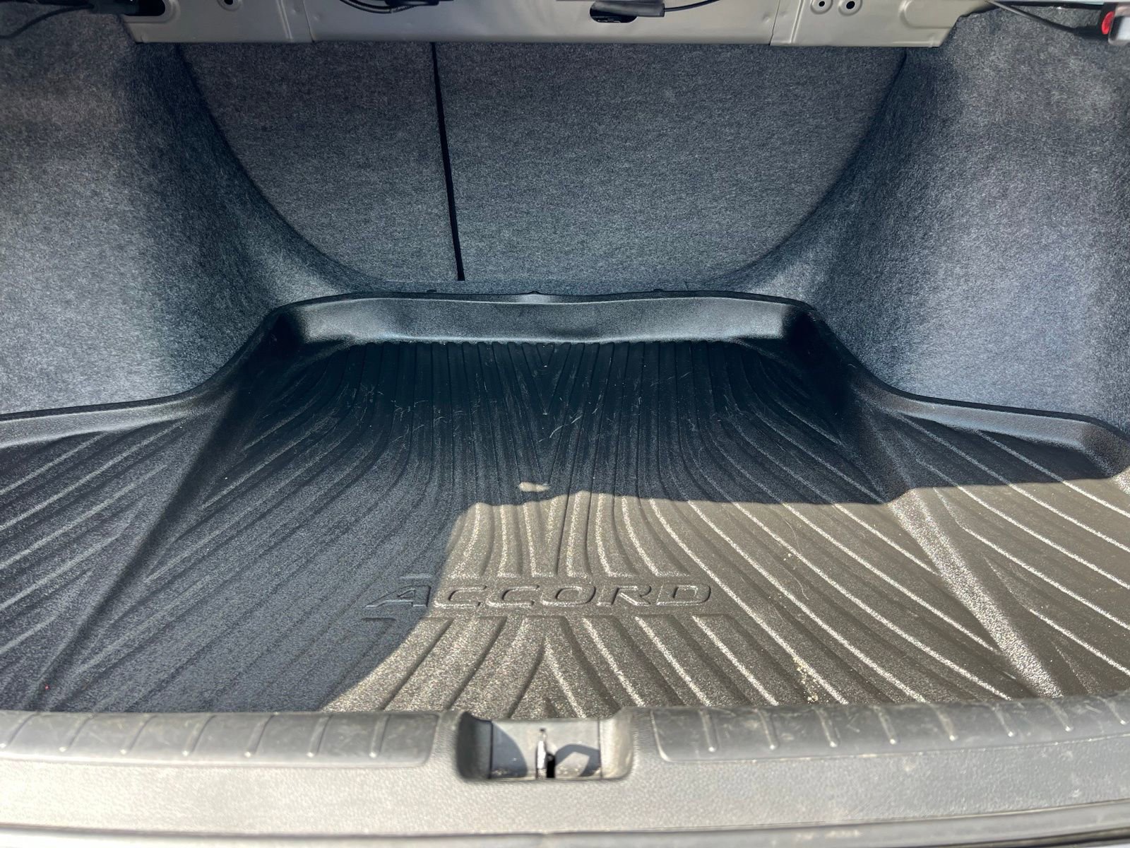 Used 2022 Honda Accord Touring image 21