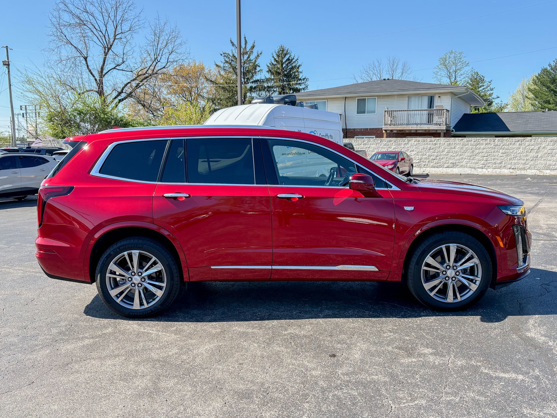 Used 2024 Cadillac XT6 Premium Luxury AWD/4WD image 3