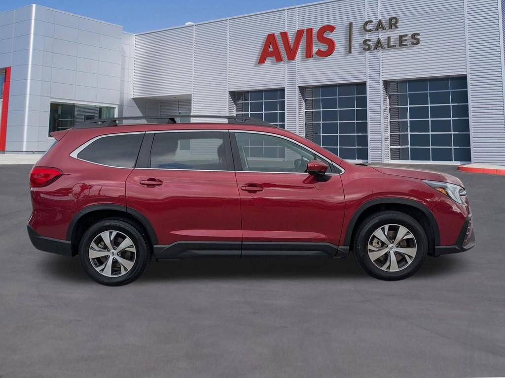 Used 2025 Subaru Ascent Premium image 5
