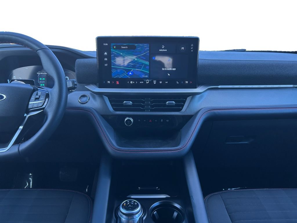 Used 2025 Ford Explorer ST-Line w/ ST-Line Street Pack AWD/4WD image 12