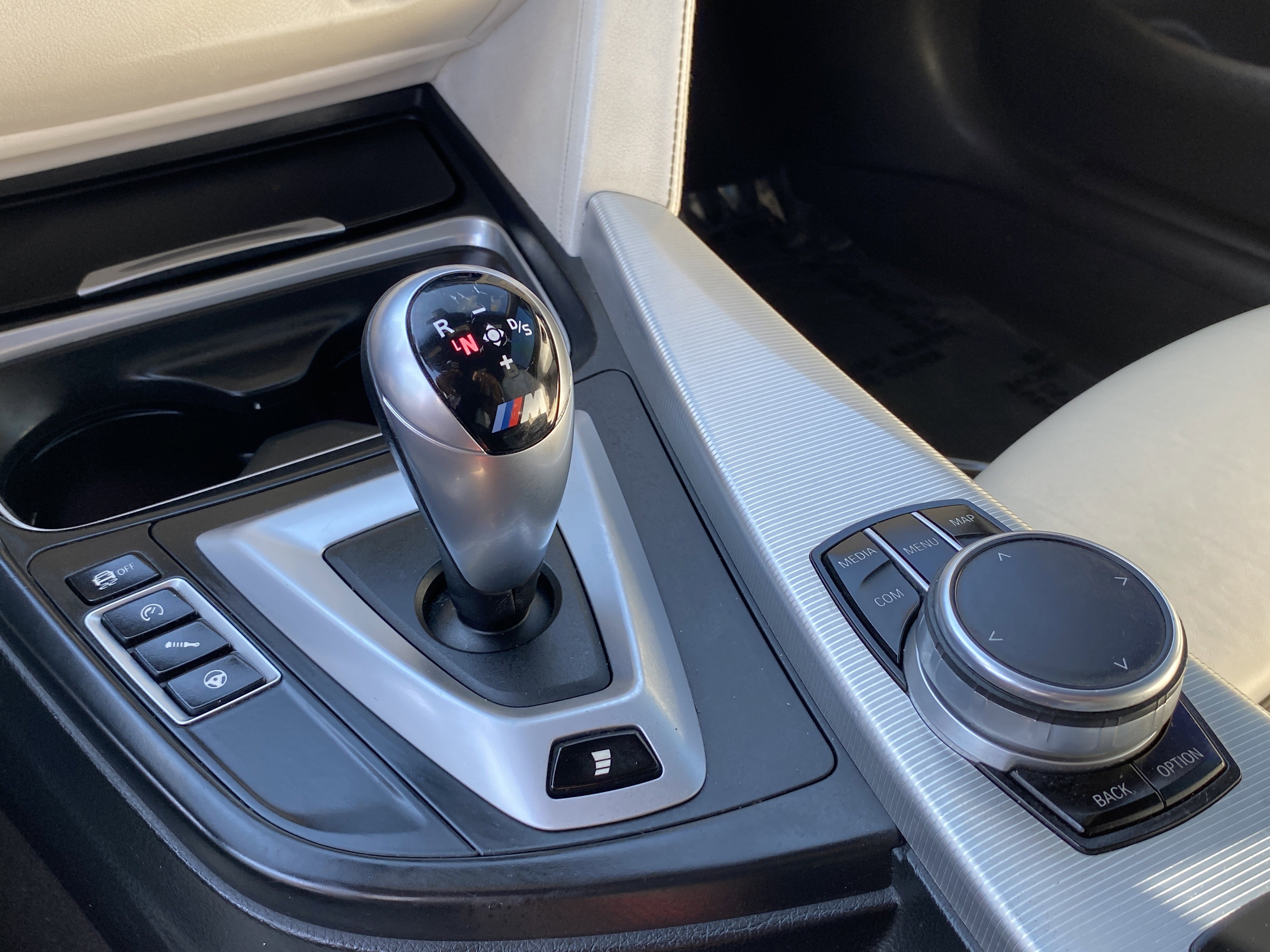 Used 2017 BMW M4 image 12