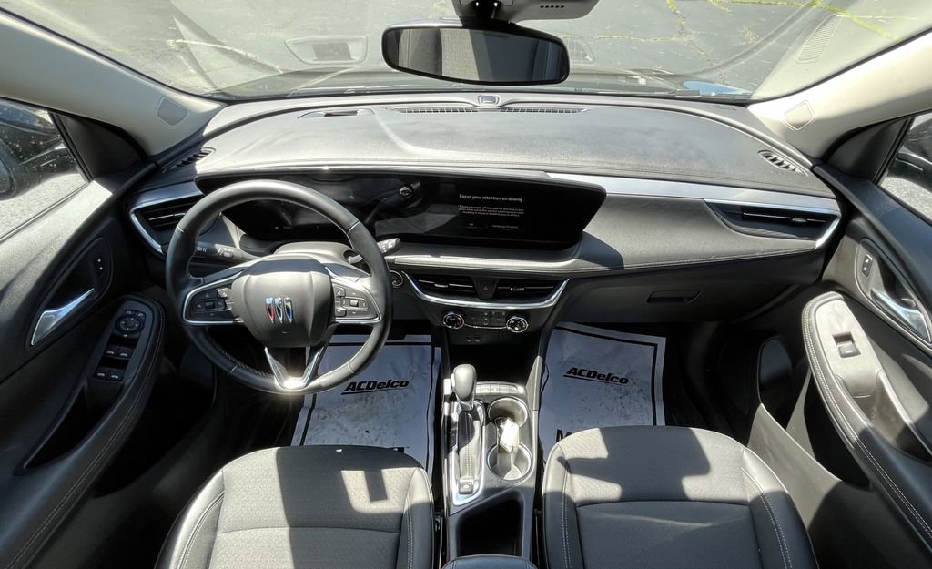 Certified 2024 Buick Encore GX Preferred FWD image 11