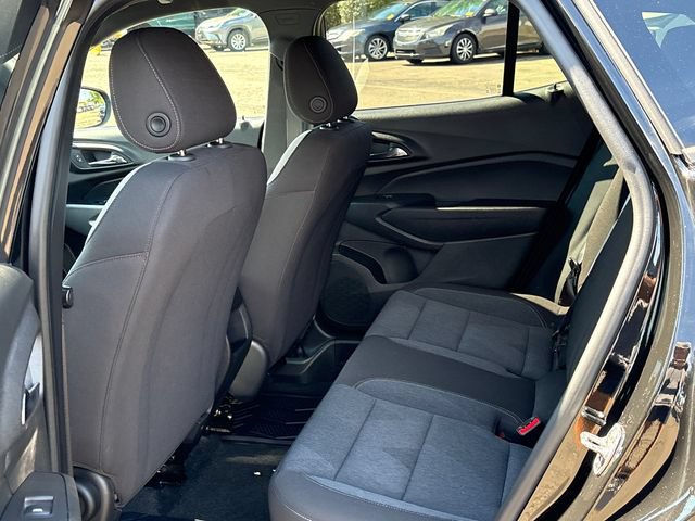 Used 2024 Chevrolet Trax RS w/ Driver Confidence Package FWD image 22