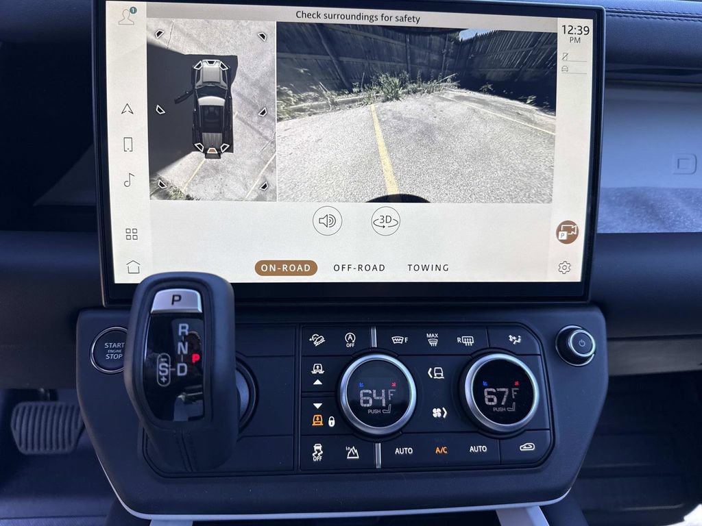 New 2026 Land Rover Defender 110 X-Dynamic SE AWD/4WD image 31