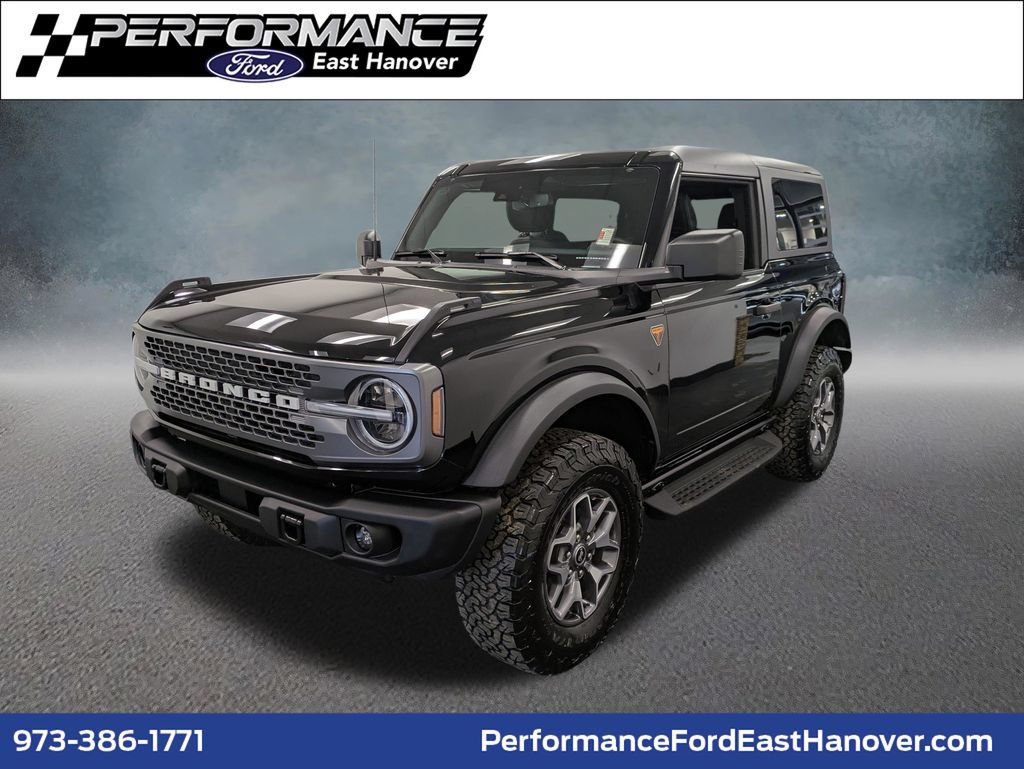 Used 2025 Ford Bronco Badlands AWD/4WD image 1