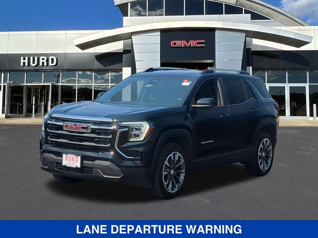 Used 2025 GMC Terrain Elevation w/ Elevation Premium Package AWD/4WD image 9