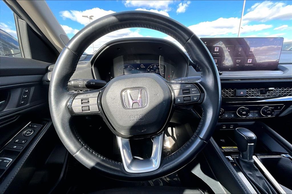 Used 2023 Honda Accord Touring image 7