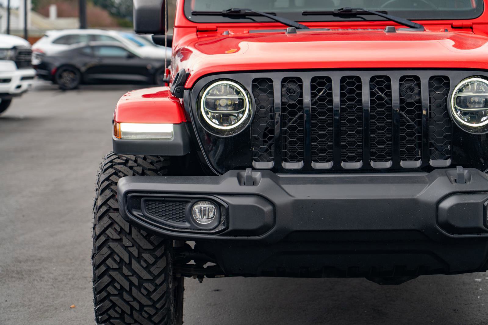 Used 2021 Jeep Gladiator Sport AWD/4WD image 6