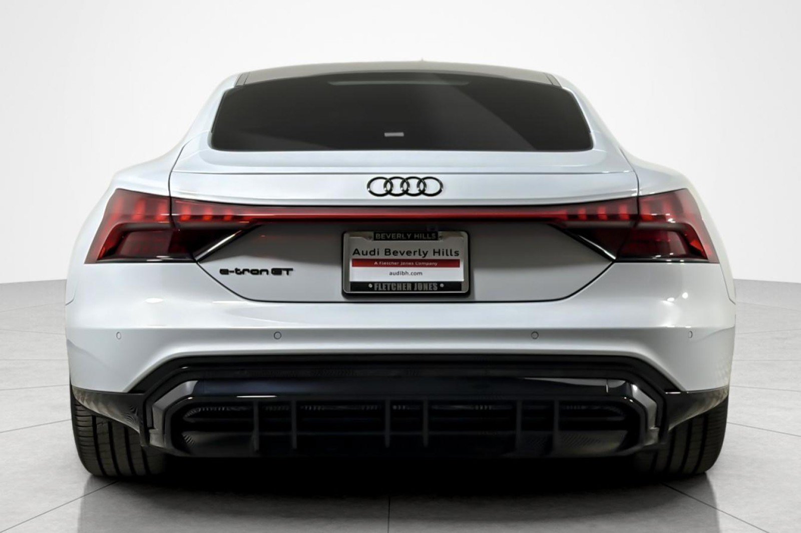 Used 2023 Audi e-tron GT Premium Plus w/ Performance Package AWD/4WD image 4