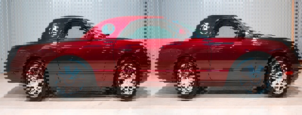 Used 2004 Ford Thunderbird Deluxe image 14