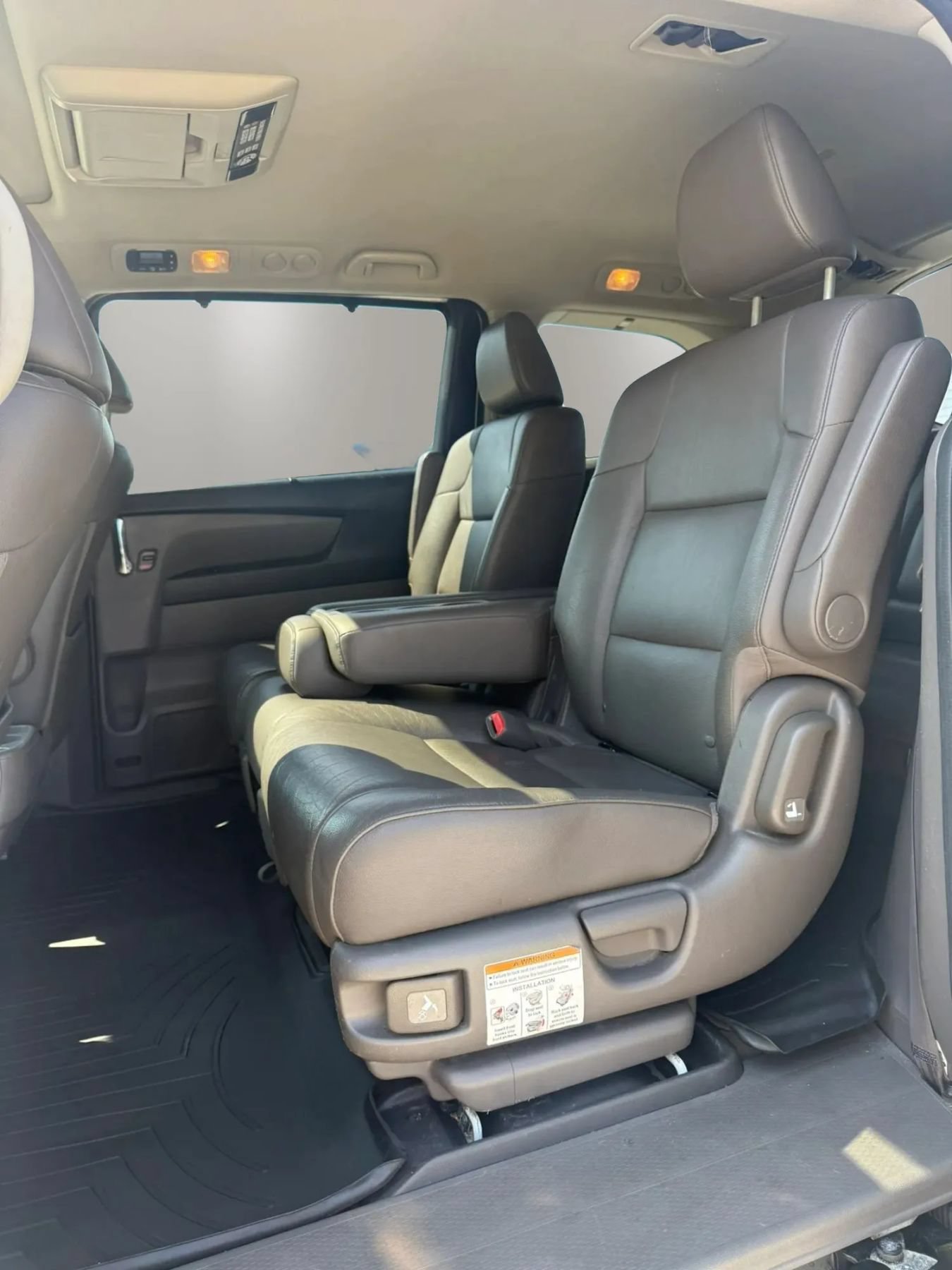 Used 2015 Honda Odyssey Touring image 10