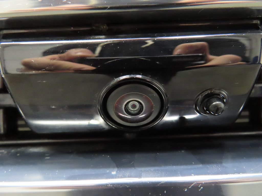 Used 2025 GMC Sierra 2500 AT4 image 43