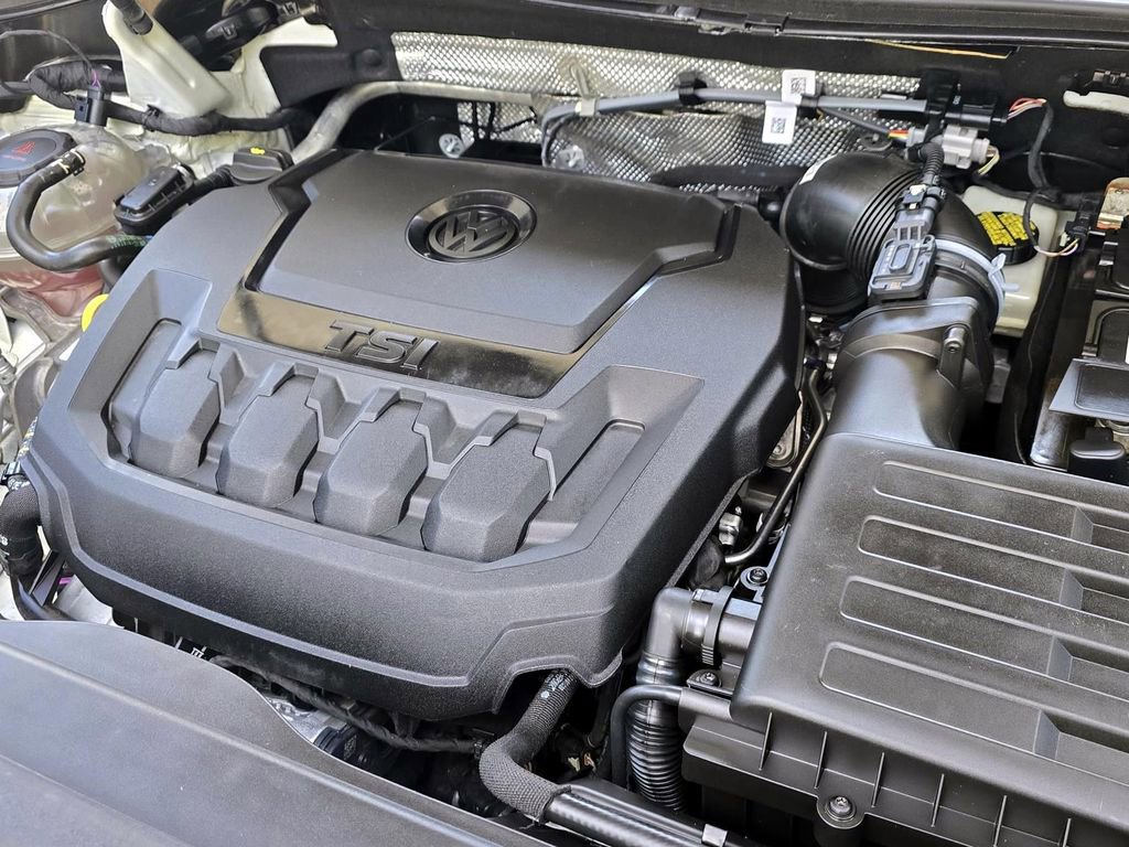 Certified 2022 Volkswagen Tiguan SEL R-Line AWD/4WD image 15